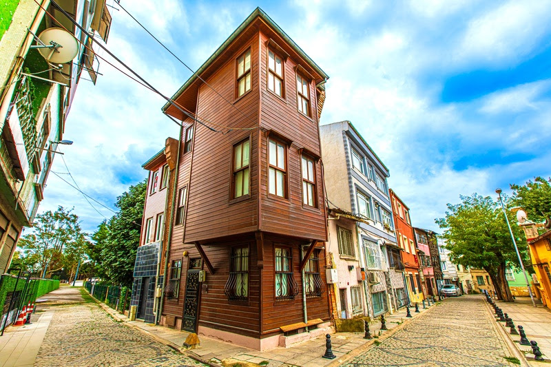 Ruas no bairro histórico de Samatya