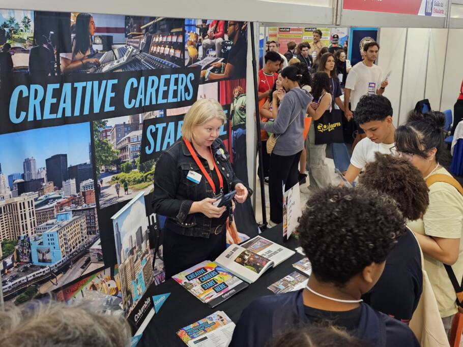 Salão do Estudante oferece orientação gratuita para quem quer estudar fora