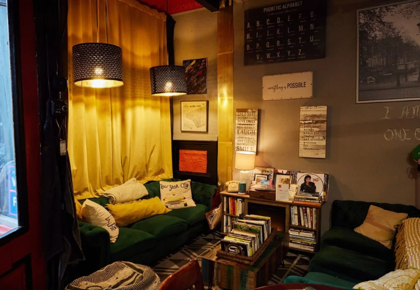 Interior do Shaw-naes House