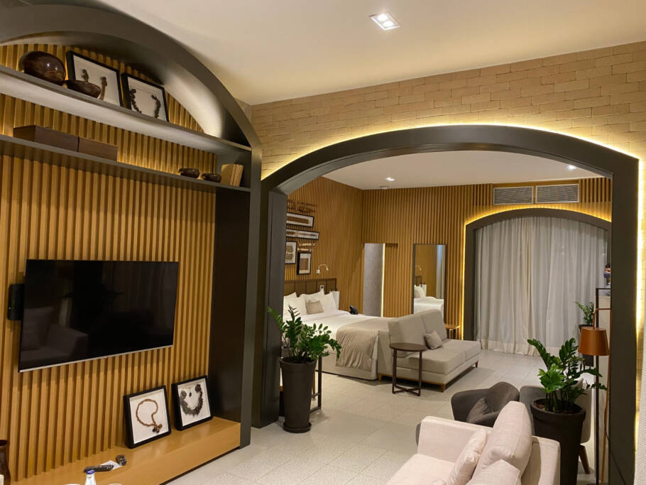 Interior de uma das suítes do Juma Ópera