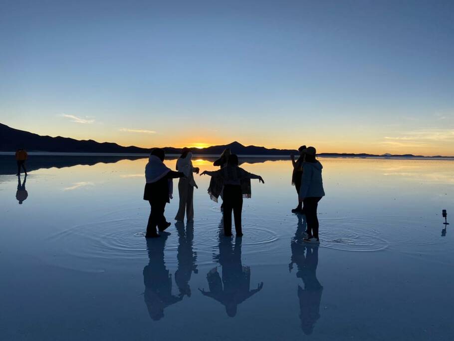 Mais do que turismo, as viagens buscam criar conexões com a cultura local e entre as próprias participantes