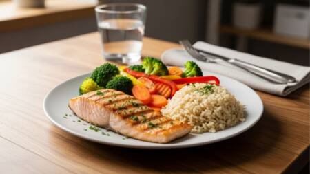 Controlar porções ajuda a evitar consumo excessivo de calorias