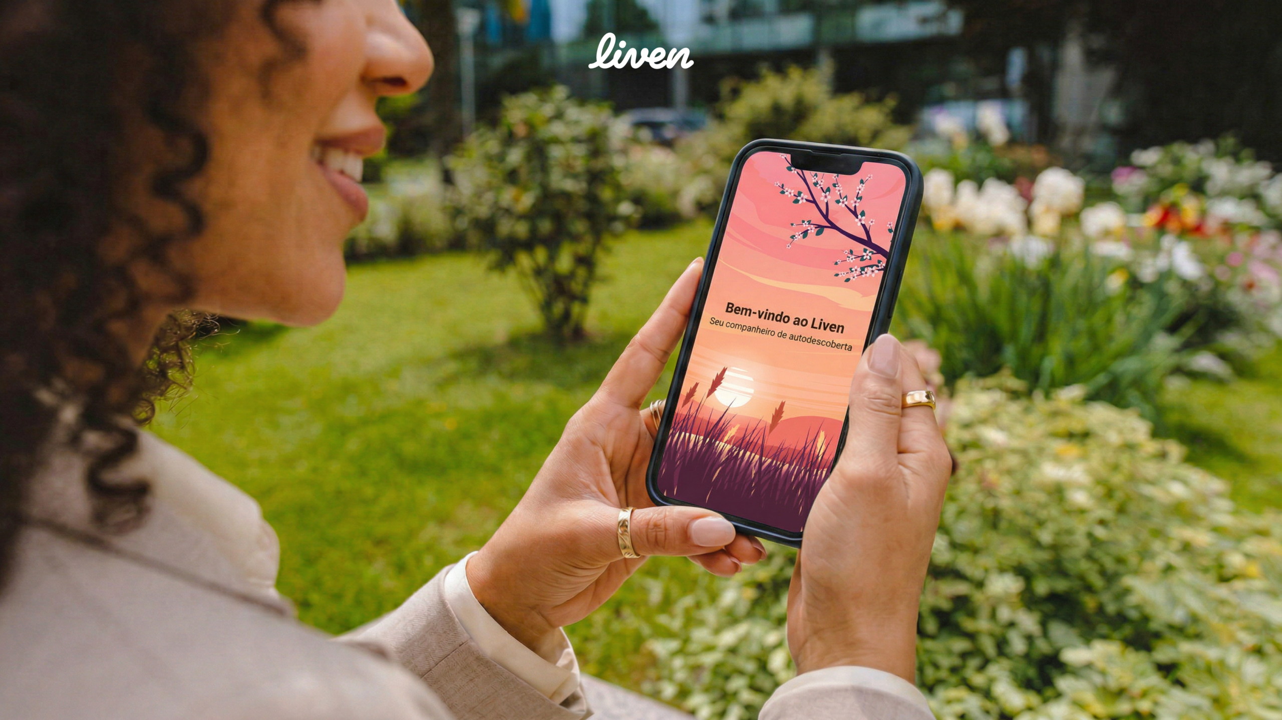Logo no cadastro inicial no The Liven App, você já seleciona quais informações gostaria de descobrir, qual é a sua linguagem do amor, os traumas de infância, o tipo de personalidade, o nível de procrastinação, os traços narcisistas e até seus gatilhos de ansiedade