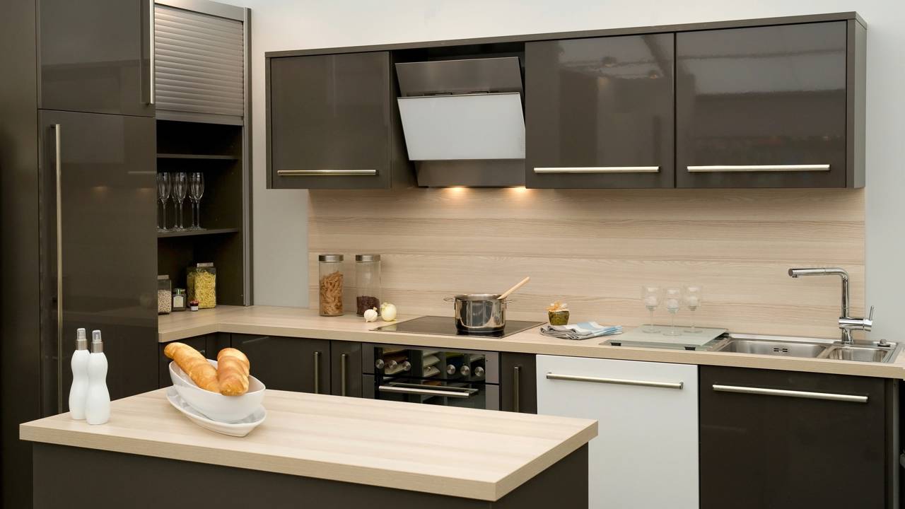 Transforme sua rotina doméstica com móveis que exercem dupla função.