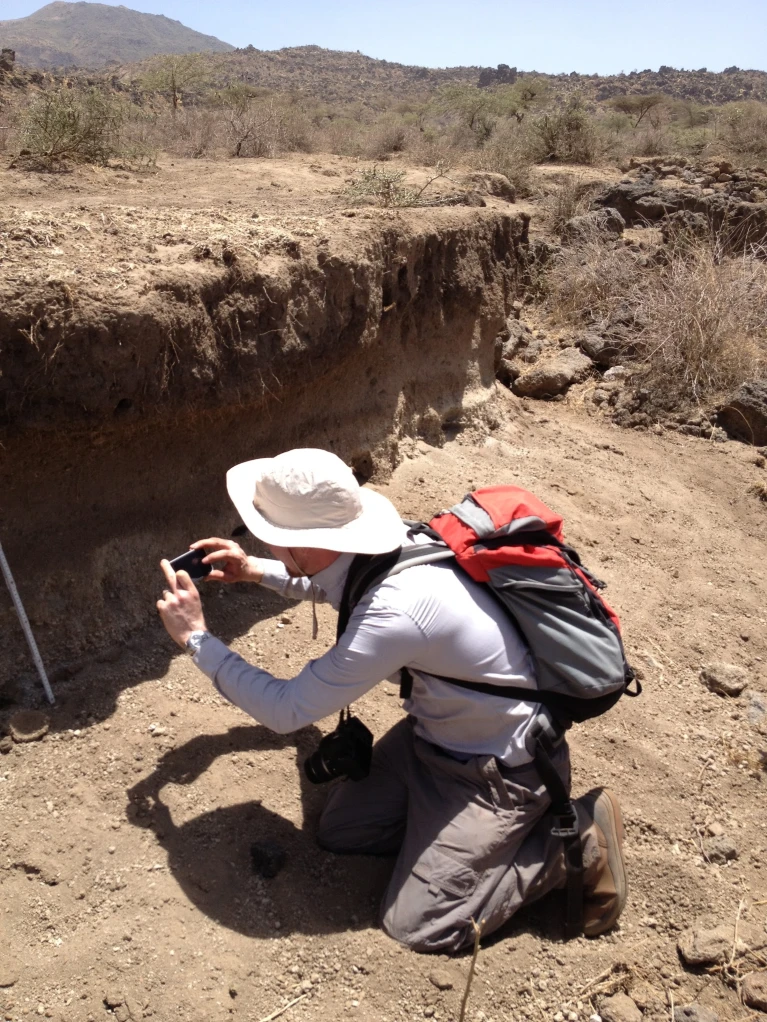 A camada quente entre a crosta e o manto terrestre não é estática na região de Afar, na Etiópia, mas está subindo ritmicamente.