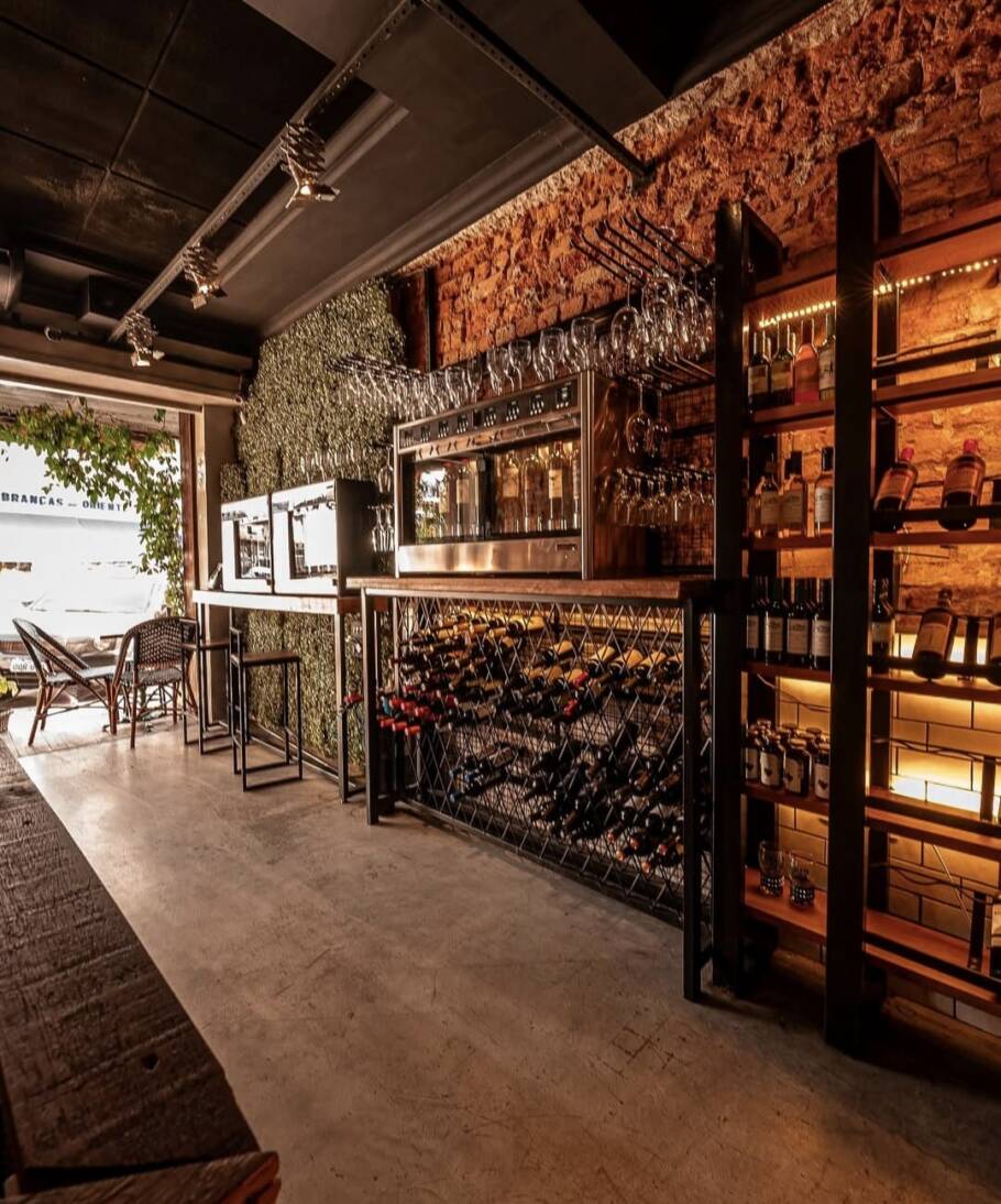Interior do Dita Winebar