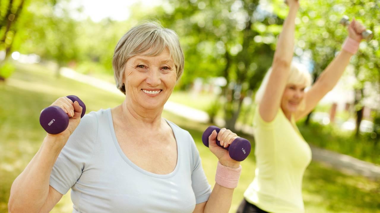 Maturidade com performance? Sim! O treino de resistência é o caminho pra uma vida ativa, independente e cheia de energia. Vem conferir!