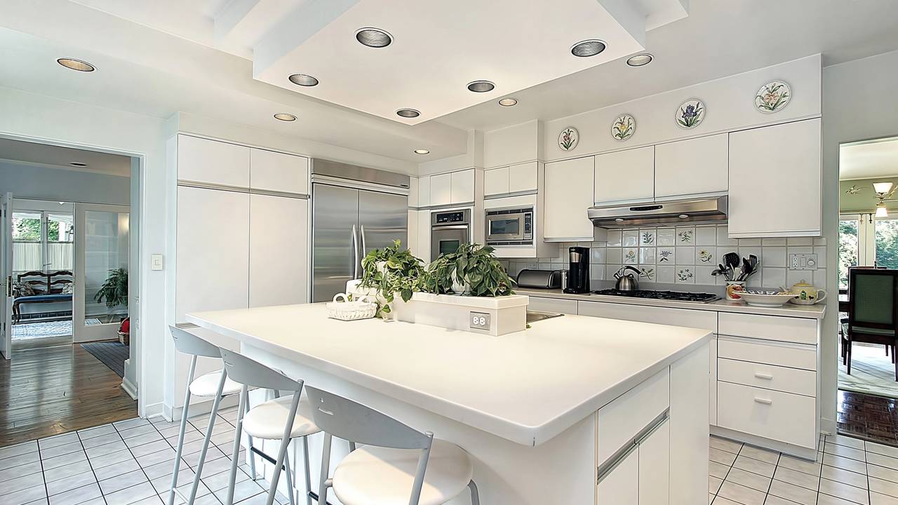 Por que nos sentimos melhor em espaços abertos? A ciência da integração visual e o papel da península moderna.