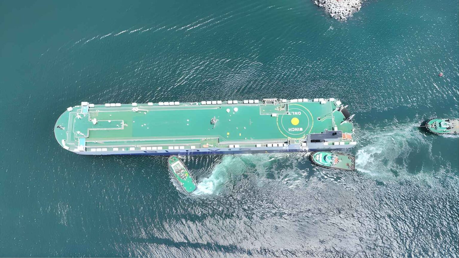 No sul do México, tratores e equipes ferroviárias estão remodelando uma das faixas mais estreitas de terra do continente.