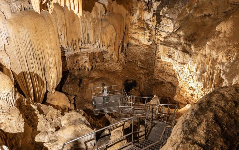 Interior da Caverna Furna Nova