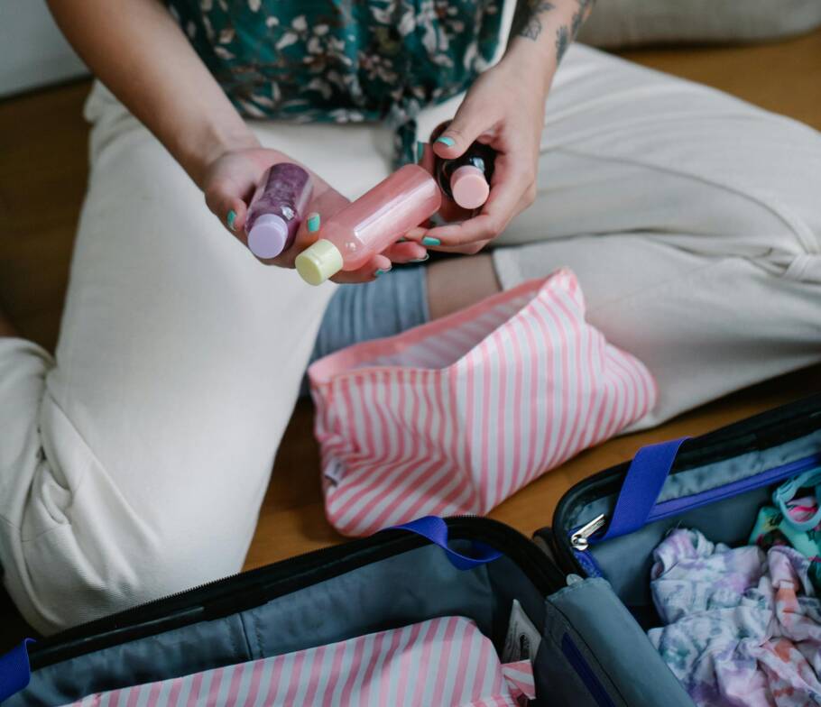 Veja o que os brasileiros priorizam e o que mais esquecem ao fazer as malas para viajar