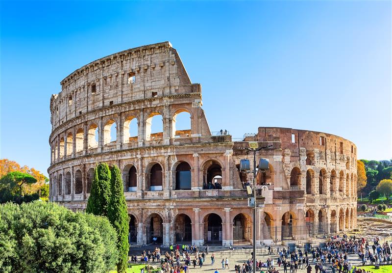 Coliseu de Roma, na Itália; Air Europa tem voo para o destino italiano com conexão em Madri