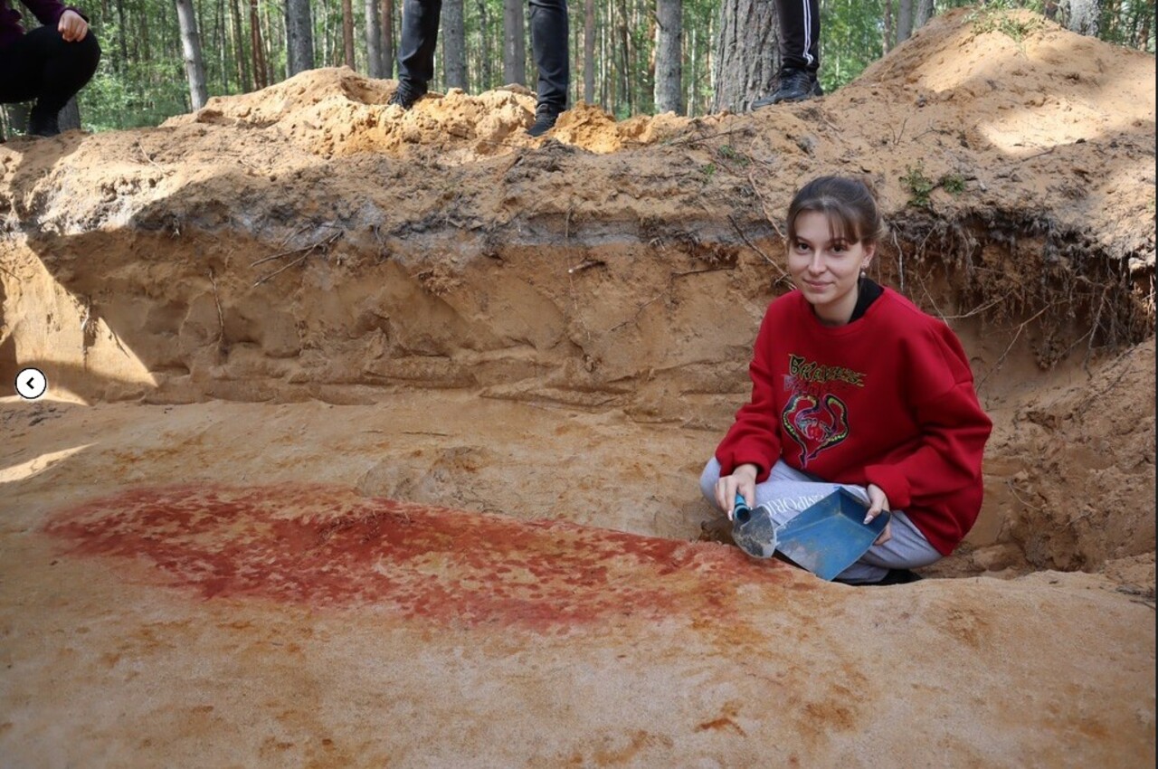 O âmbar é resina fossilizada de florestas que existiram dezenas de milhões de anos atrás.