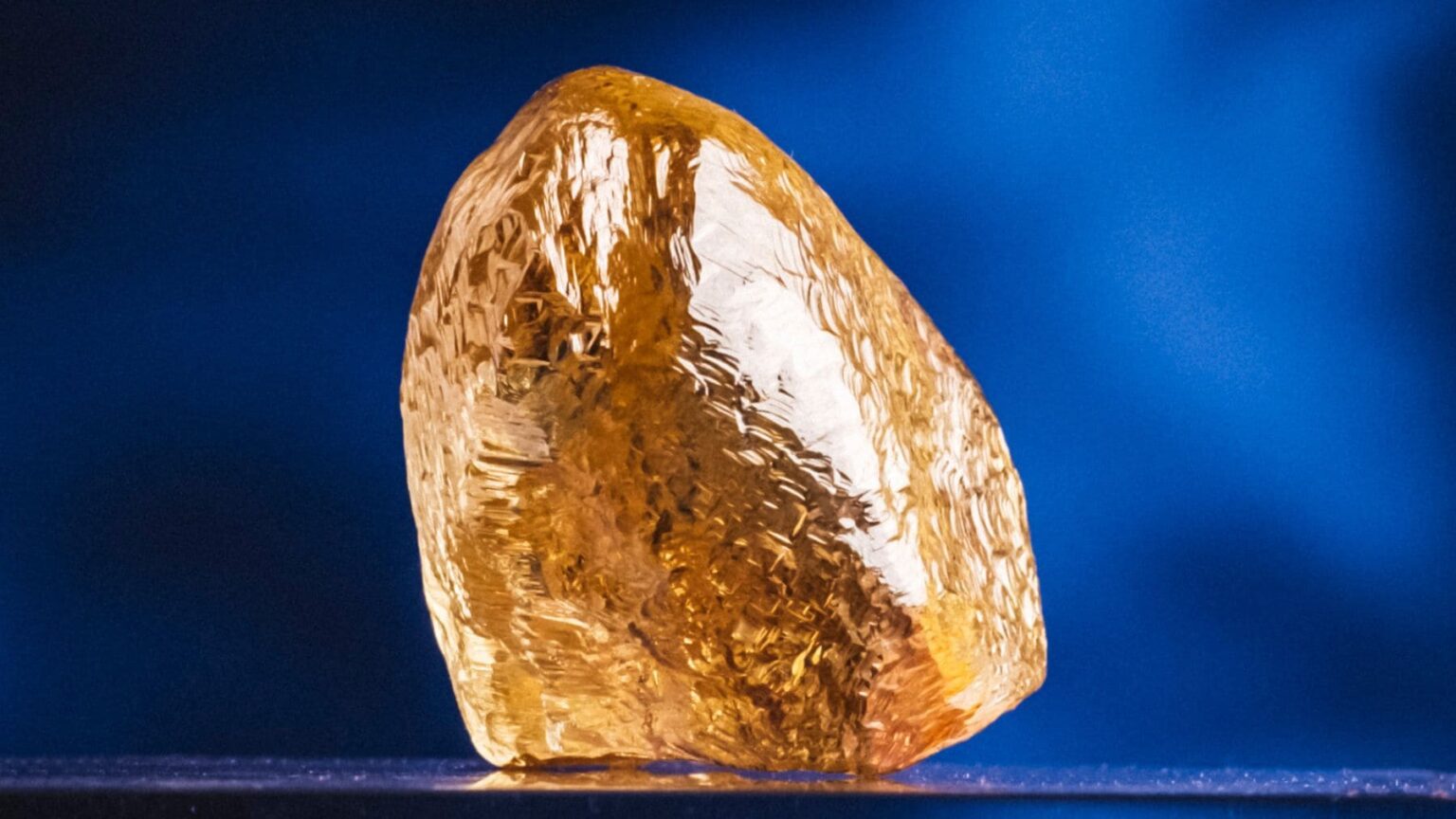 Um diamante amarelo de 158,20 quilates foi encontrado na mina Diavik, nos Territórios do Noroeste do Canadá, justamente quando a mina estava entrando em seu trecho final.