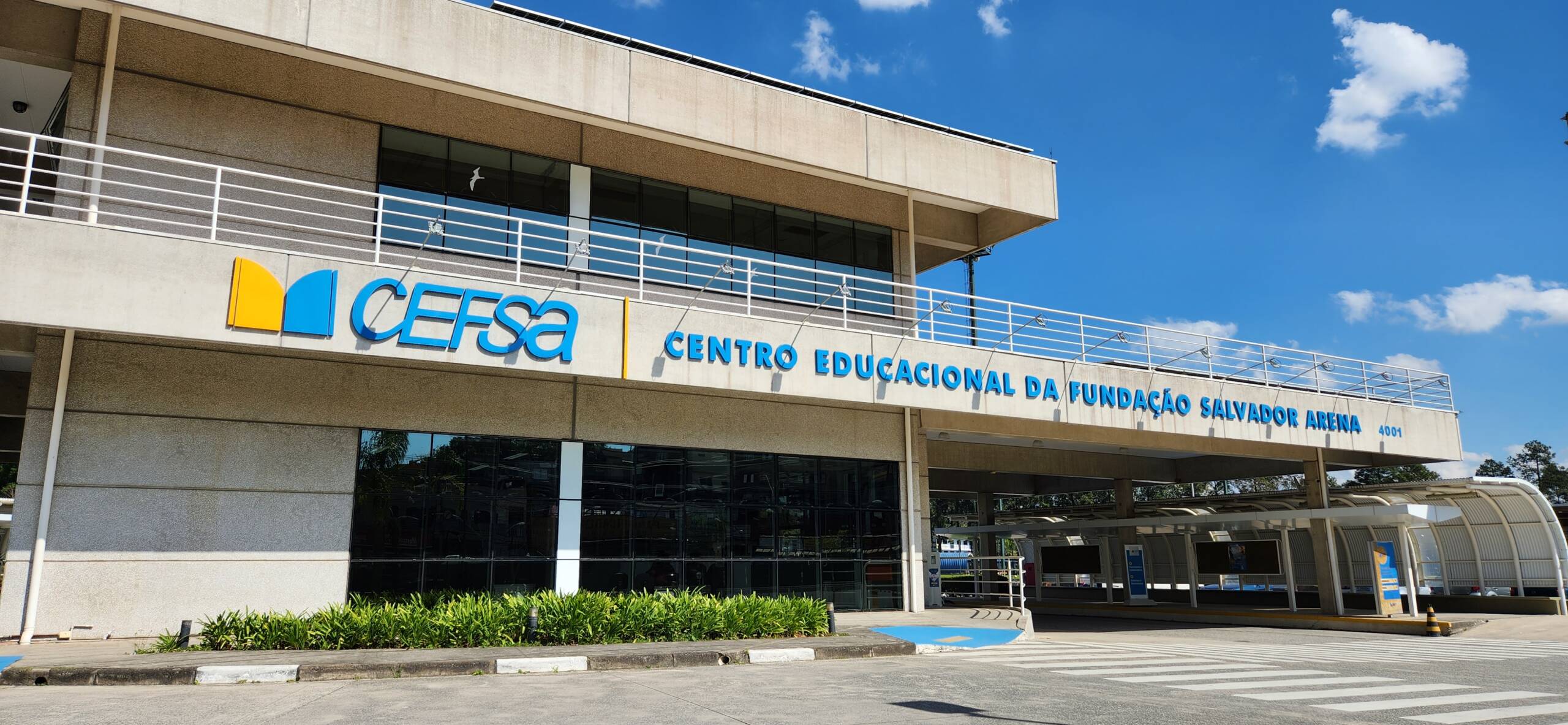 Salvador Arena abre vagas para cursos técnicos gratuitos em informática e mecânica