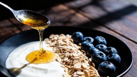 Mel contém antioxidantes e compostos naturais
