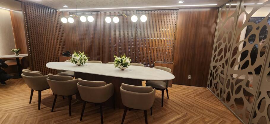 Sala VIP tem espaço para coworking