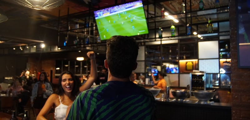 A programação nos hotéis Tauá também inclui serviço de open food e open bar durante os jogos