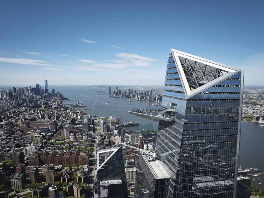 O Edge NYC foi inaugurando em 2020 e oferece uma vista incrível de Manhattan