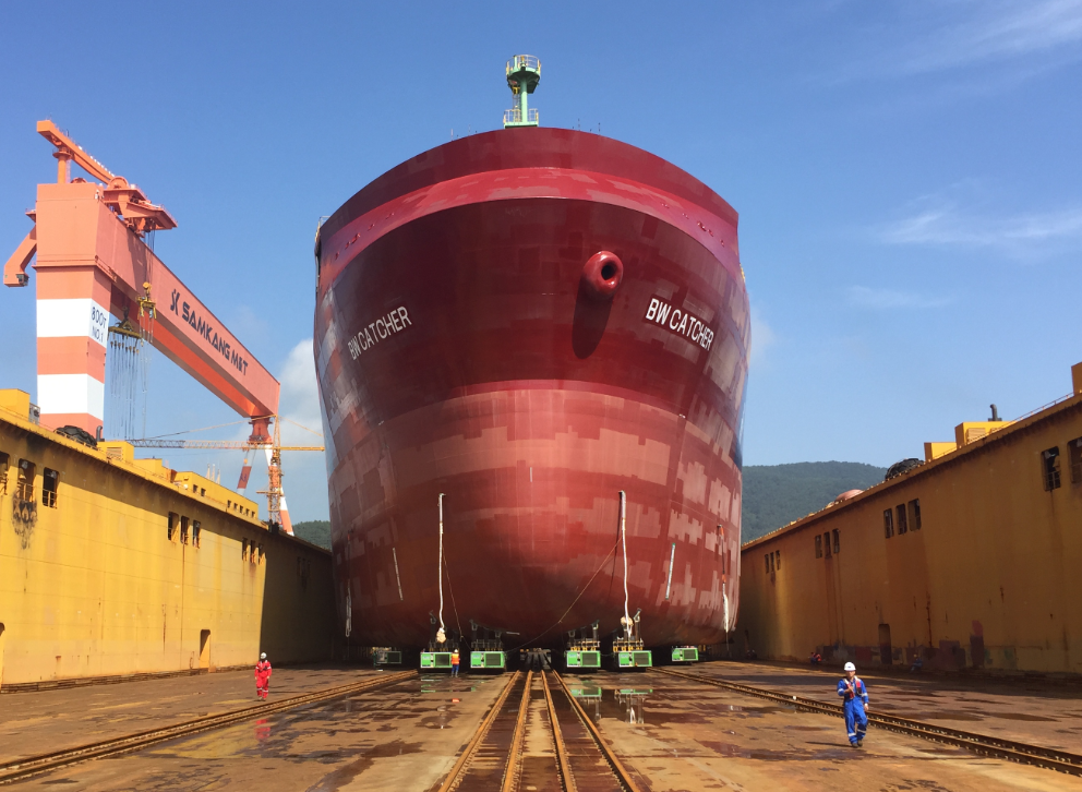 A carga mais pesada transportada por reboques modulares autopropulsados (SPMTs) é de 14.754,19 toneladas (16.263,71 toneladas americanas), e foi alcançada pela KCTC CO.