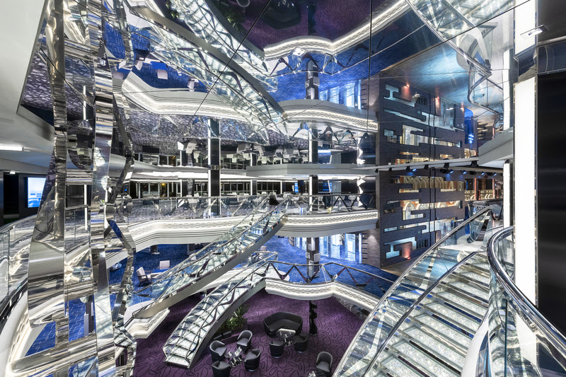 Infinity Atrium no navio MSC Virtuosa, que estará no Brasil