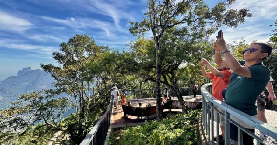 Novo mirante no Corcovado revela nova vista da zona sul do Rio de Janeiro