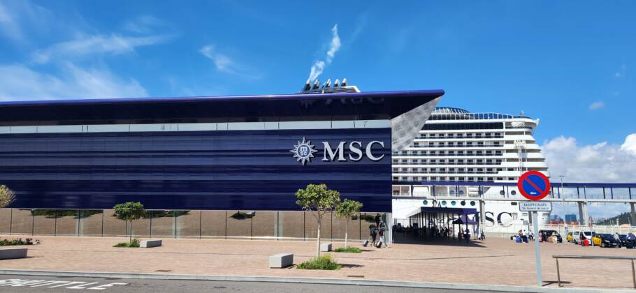 Terminal de passageiros exclusivo da MSC Cruzeiros no Porto de Barcelona