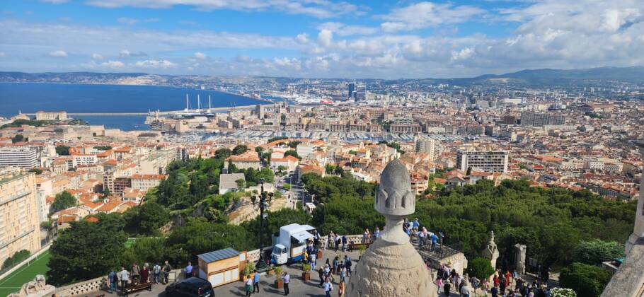 Vista de Marselha a partir da Basílica de Notre-Dame de la Garde