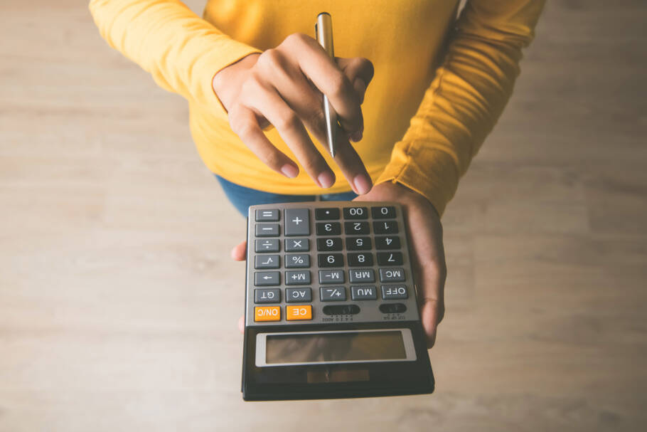 A inflação do estilo de vida acontece quando o aumento da renda leva a um crescimento proporcional — ou até maior — das despesas.