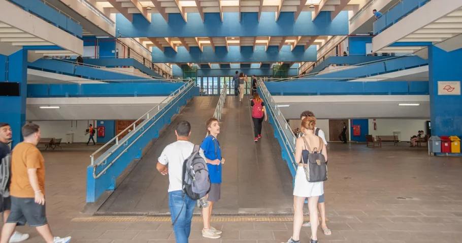 FFLCH oferece 82 cursos on-line de inverno; inscrições serão realizadas por etapas até 2 de agosto