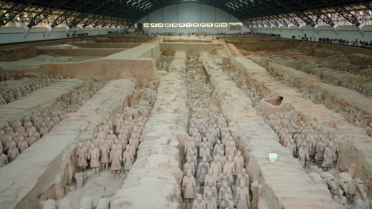 O Exército de Terracota é o nome de uma das maiores descobertas arqueológicas do mundo, encontrada por acaso em 1974