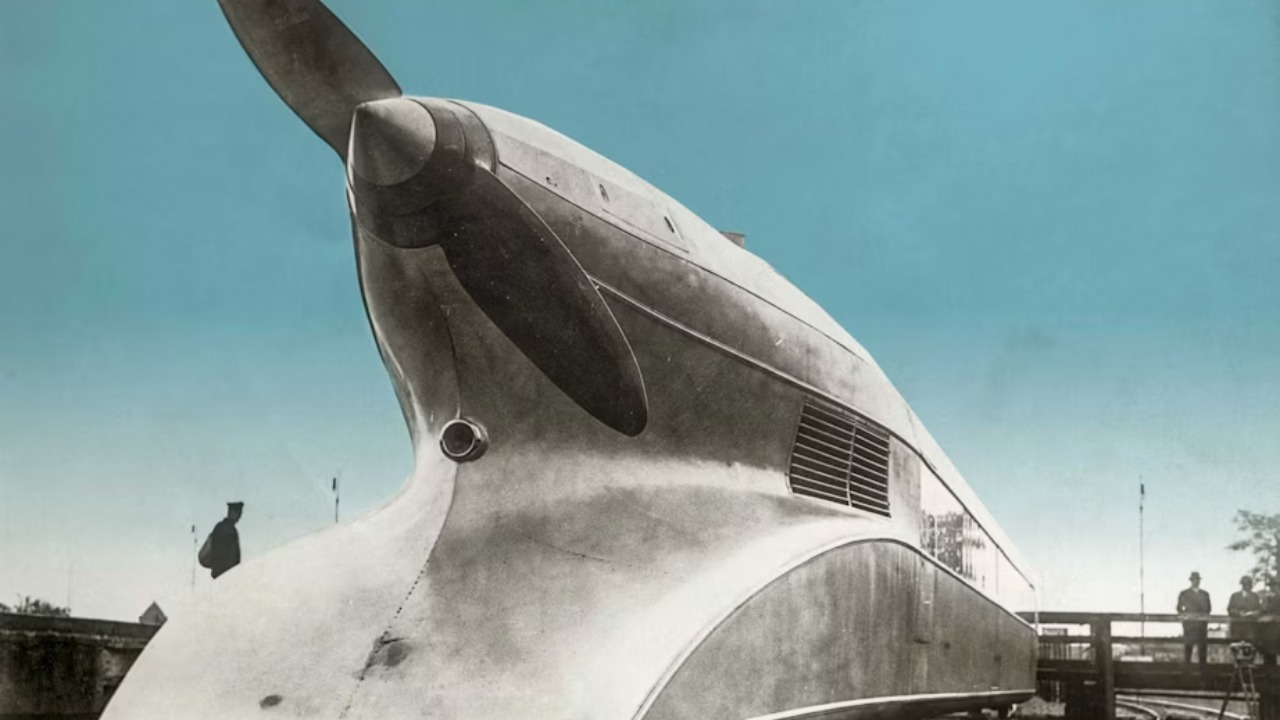 Concepção leve inspirada em dirigíveis revolucionou o design dos veículos modernos.