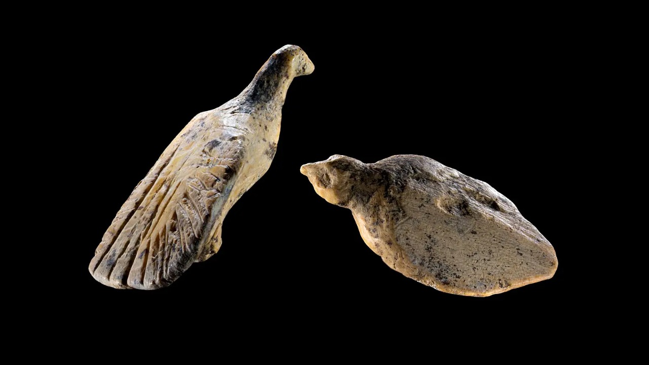 Peças minúsculas comprovam a expansão da criatividade humana no Paleolítico.