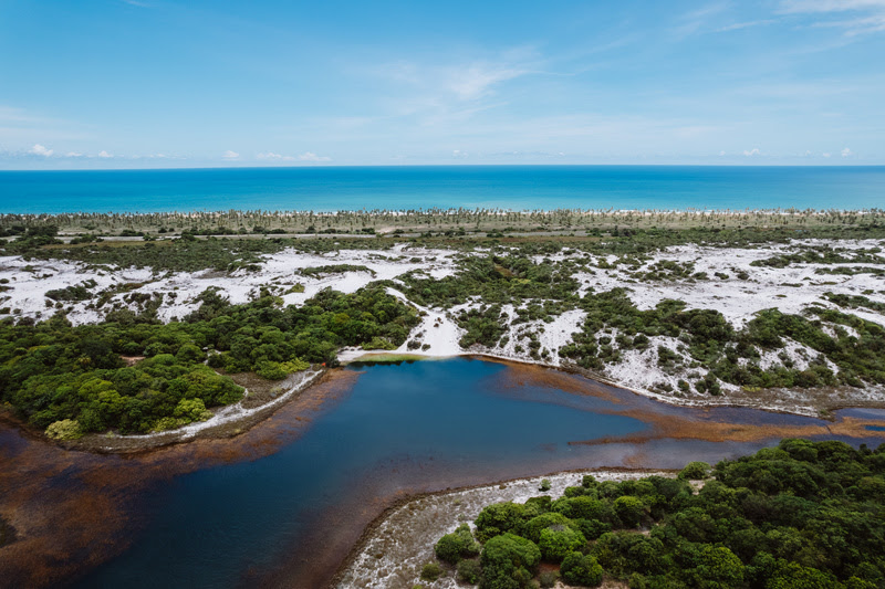 Baixio oferece lagoa, dunas e praias quase desertas