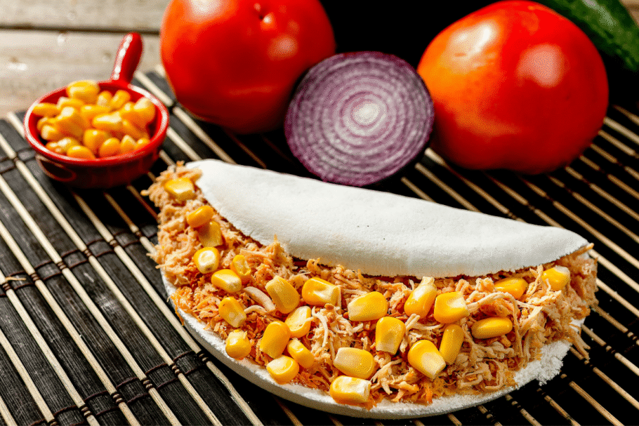 Tapioca de frango com milho-verde (Imagem: Estudio Originar | Shutterstock)