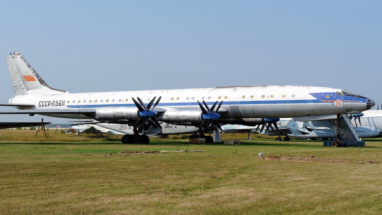 O Tupolev Tu-114 marcou a aviação mundial ao atingir velocidades impressionantes