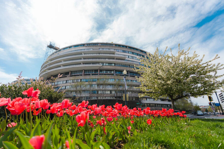 Watergate Hotel é o exemplo mais emblemático de Washington, DC