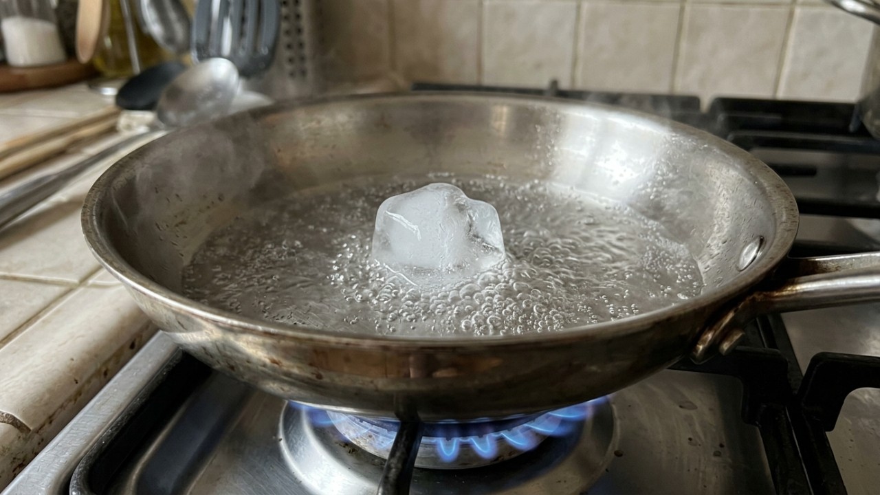 A técnica do efeito Leidenfrost garante vegetais mais dourados e crocantes.