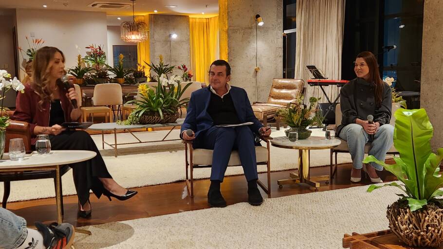 Juliana Patti, Head de Eventos da Bayer e ex-presidente da Alagev; Marco Amaral, VP de Operações e Desenvolvimento da Minor Hotels no Brasil, responsável pelo Tivoli, e Ana Medeiros, diretora do Grupo MM
