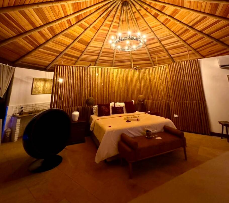 Interior do Bangalô Oca, do Villa Pantai Secret Place