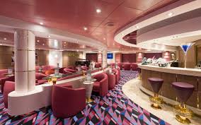 Cotton Club é um dos principais bares do navio MSC Opera