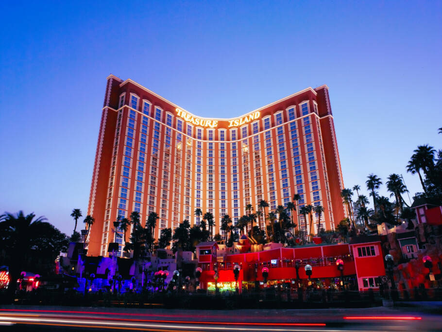 Fachada do Treasure Island TI Las Vegas Hotel – Handwritten Collection