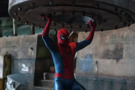 Mais do que força física, o filme volta a tratar a responsabilidade como o verdadeiro superpoder do Homem-Aranha
