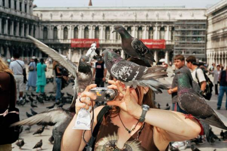 Mundo Pequeno (Small World) — Martin Parr