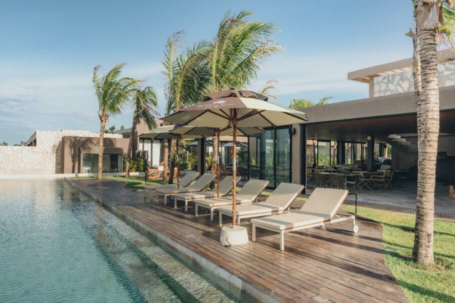 Piscina do Koloa Concept Hotel