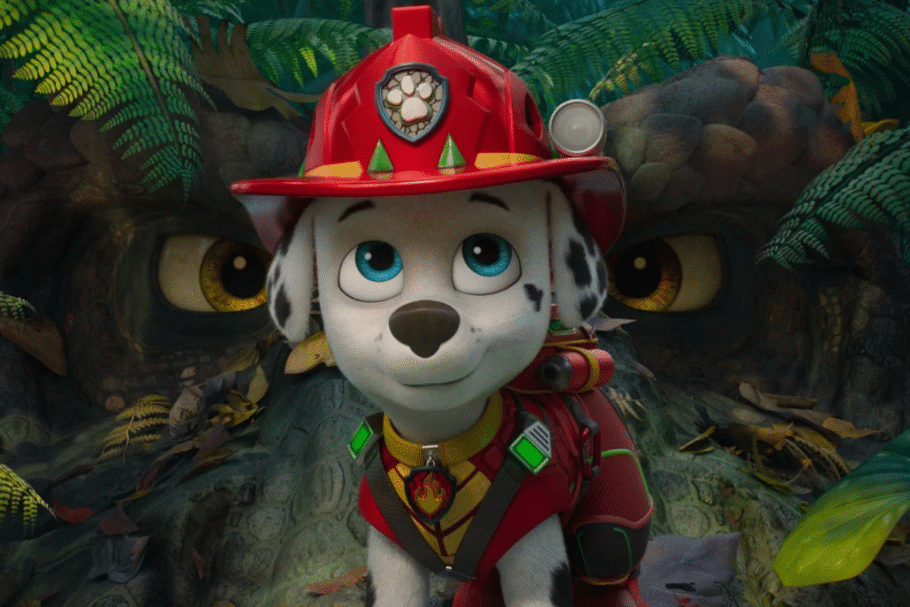 “Patrulha Canina: Uma Aventura Dino” leva os filhotes a uma ilha habitada por dinossauros, onde precisam enfrentar perigos e salvar o local de uma grande ameaça (Imagem: Reprodução digital | Paramount Pictures e Nickelodeon Movies)