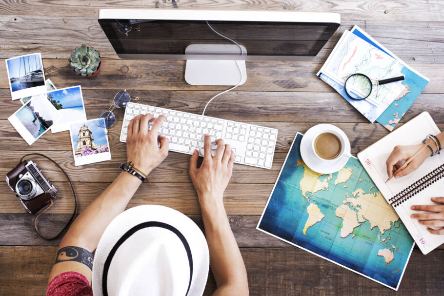 O planejamento antecipado e a atenção às características de cada destino permanecem etapas importantes para uma viagem mais organizada e segura