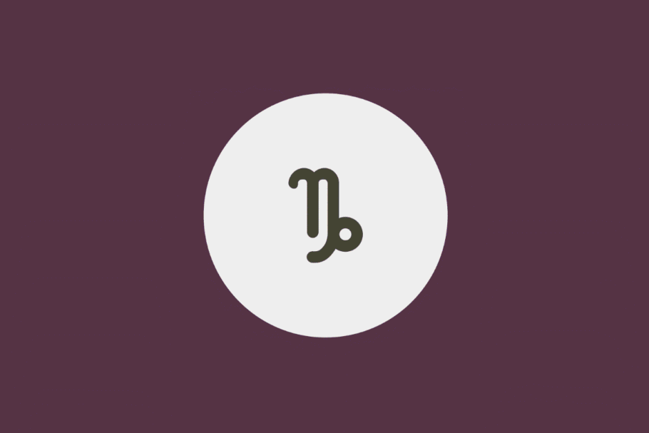 Ilustração minimalista do símbolo do signo de Capricórnio em tom cinza-escuro, centralizado dentro de um círculo branco sobre fundo roxo-fechado
