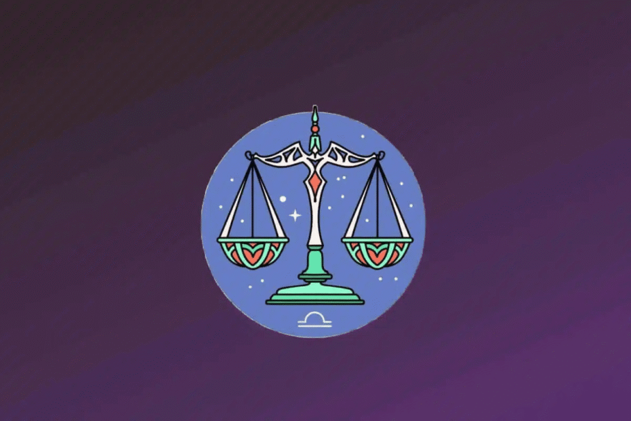Ilustração estilizada do signo de Libra. No centro de um círculo azul, há uma balança simétrica de cor verde-água com detalhes em branco e coral. Os pratos da balança pendem de correntes finas e possuem padrões geométricos em tons de laranja e verde. Logo abaixo da base da balança, encontra-se o símbolo de Libra em branco.