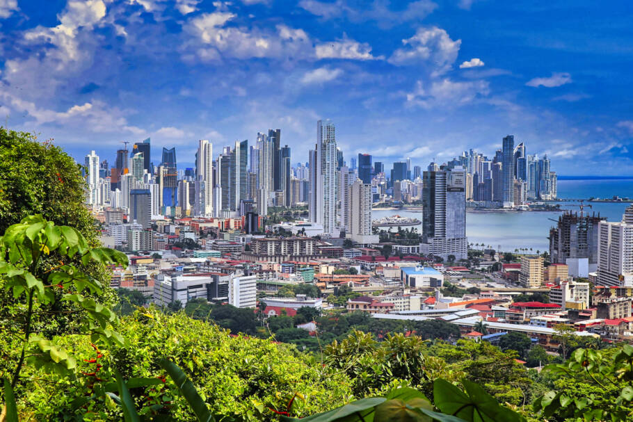 Panamá oferece seguro gratuito a turistas internacionais durante os primeiros dez dias
